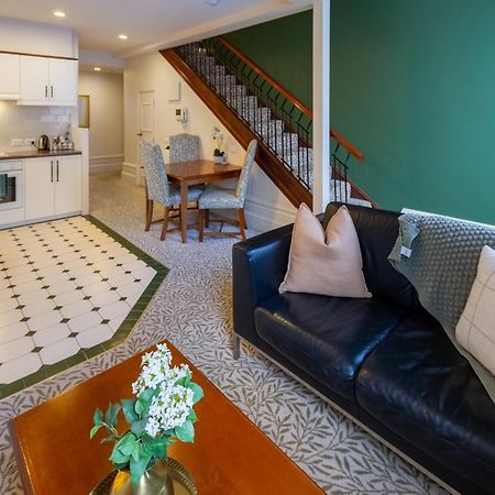Beauty In The Cbd - 1Bed Free Parking Pool Apartment Christchurch Exterior photo